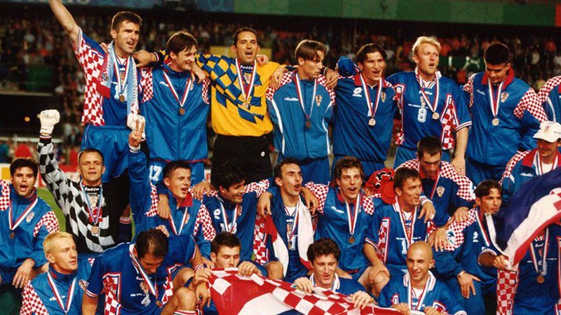 Bóng đá Croatia lần đầu khẳng định vị trí của mình khi giành huy chương đồng tại World Cup 1998
