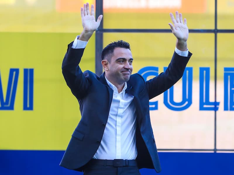 Xavi - huấn luyện viên Barca hiện tại