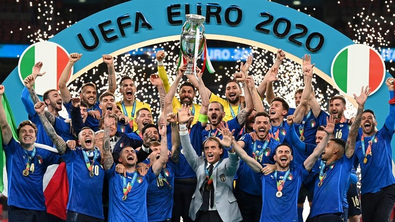 Italia là đội bóng gần nhất lên ngôi vô địch